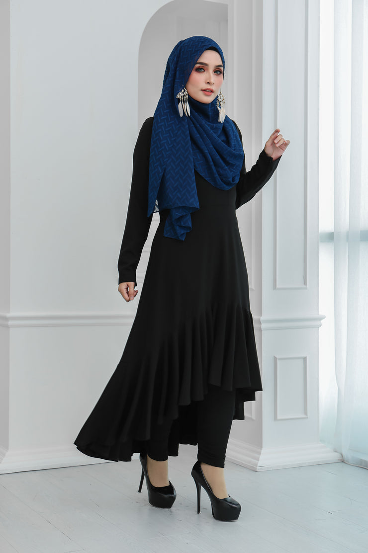 Ruffle Hem Dress (Black)
