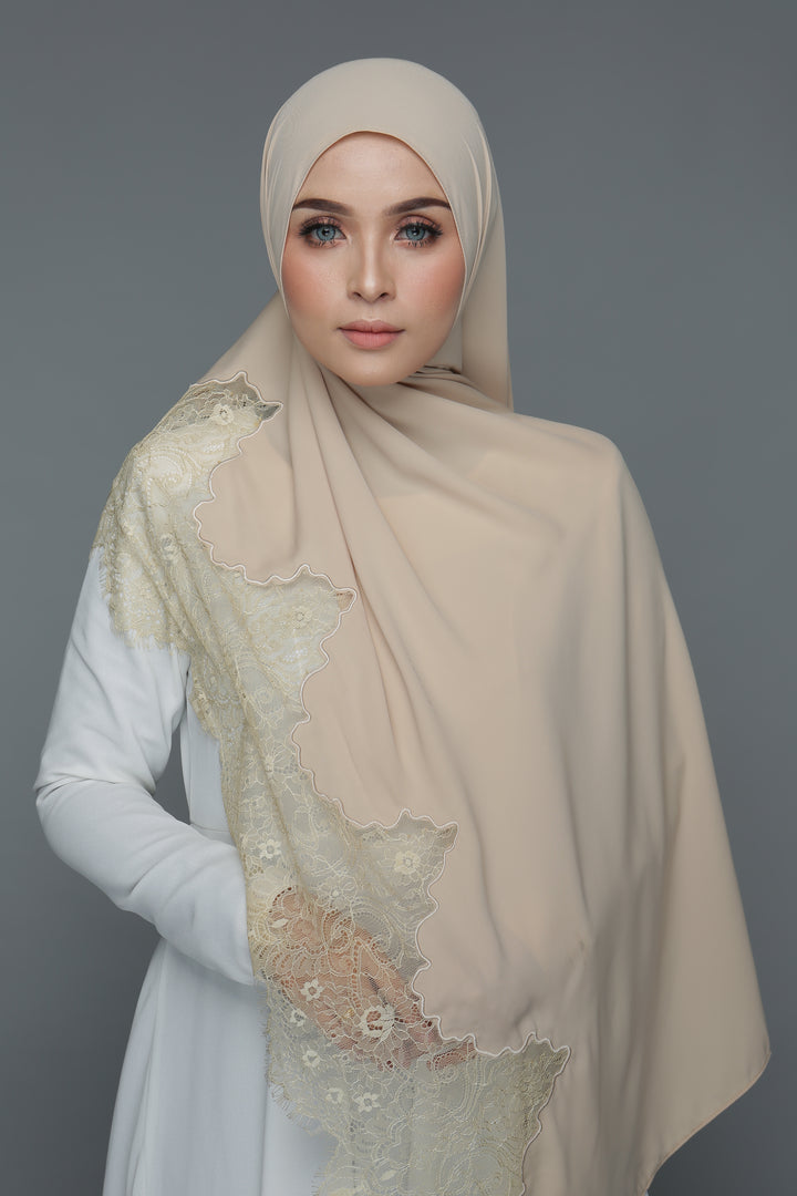 Powdered Chiffon Lace Pearl (Length)