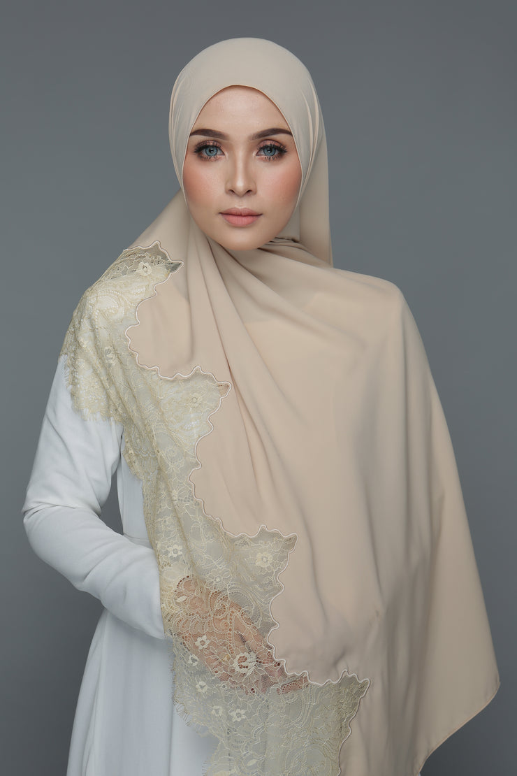 Powdered Chiffon Lace Pearl (Length)