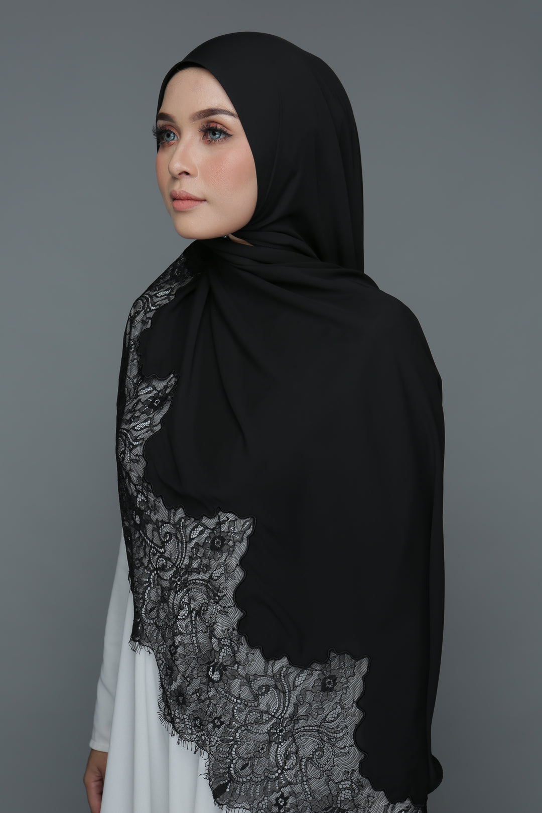 Powdered Chiffon Lace Caviar (Length)