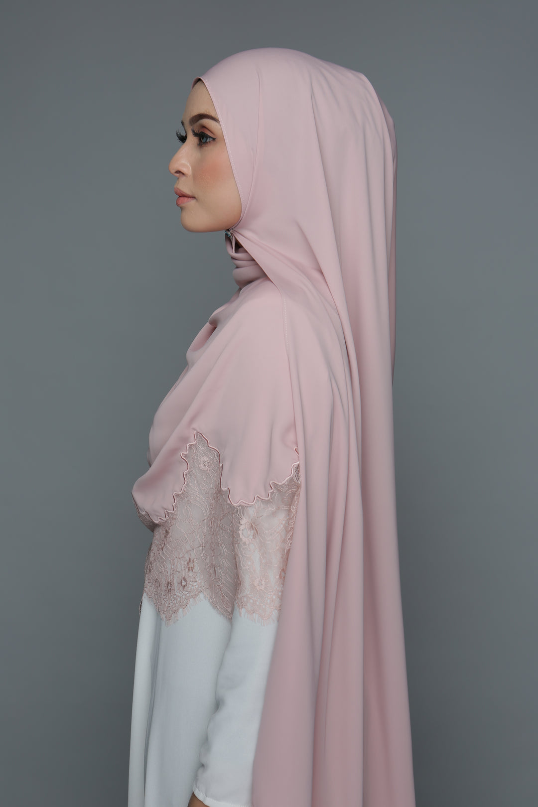 Powdered Chiffon Lace Blush (Width)