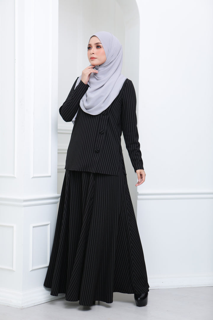 Flare Stripe Co Ord (Black)