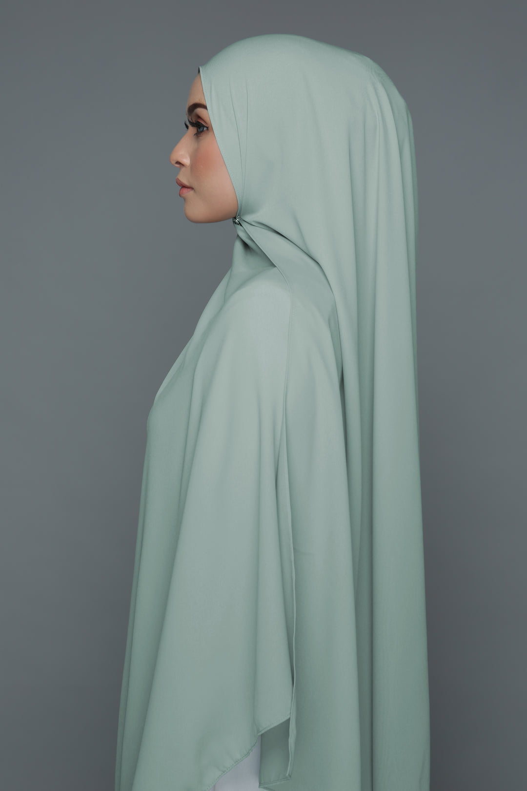 NN Powdered Chiffon Long Shawl (Green) | Nushee Nurra
