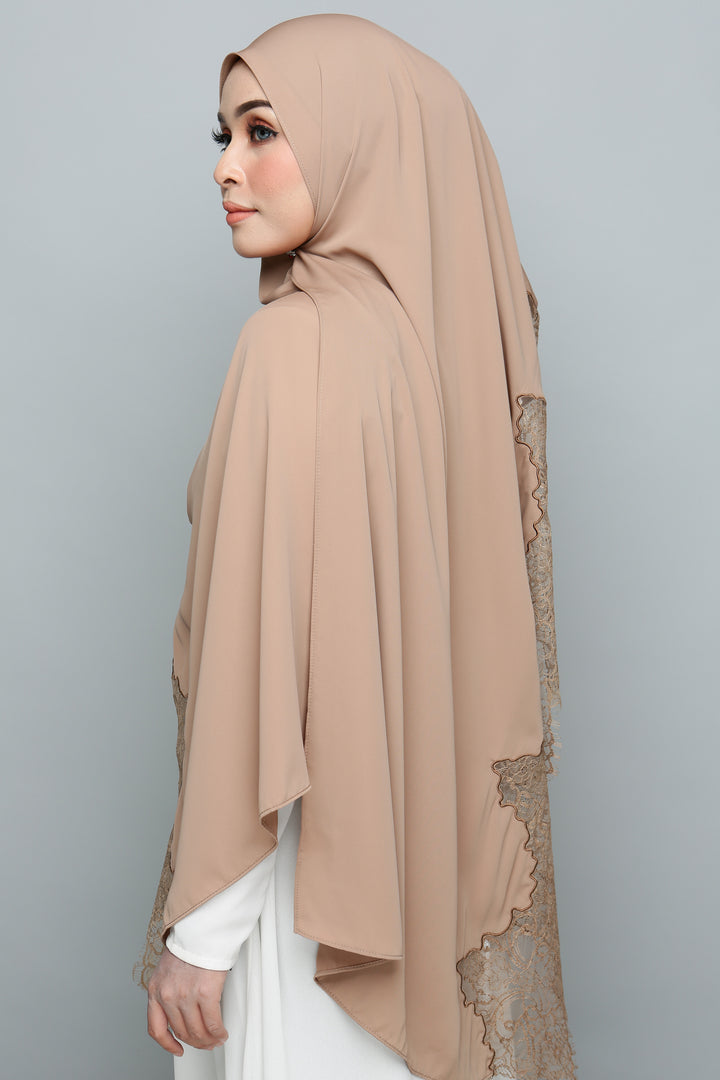 Powdered Chiffon Lace Toffee Nut  (Length)